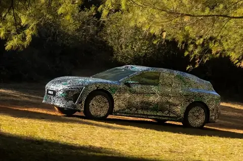 阿维塔全新猎装车谍照流出，对标蔚来ET5T，2026将上市